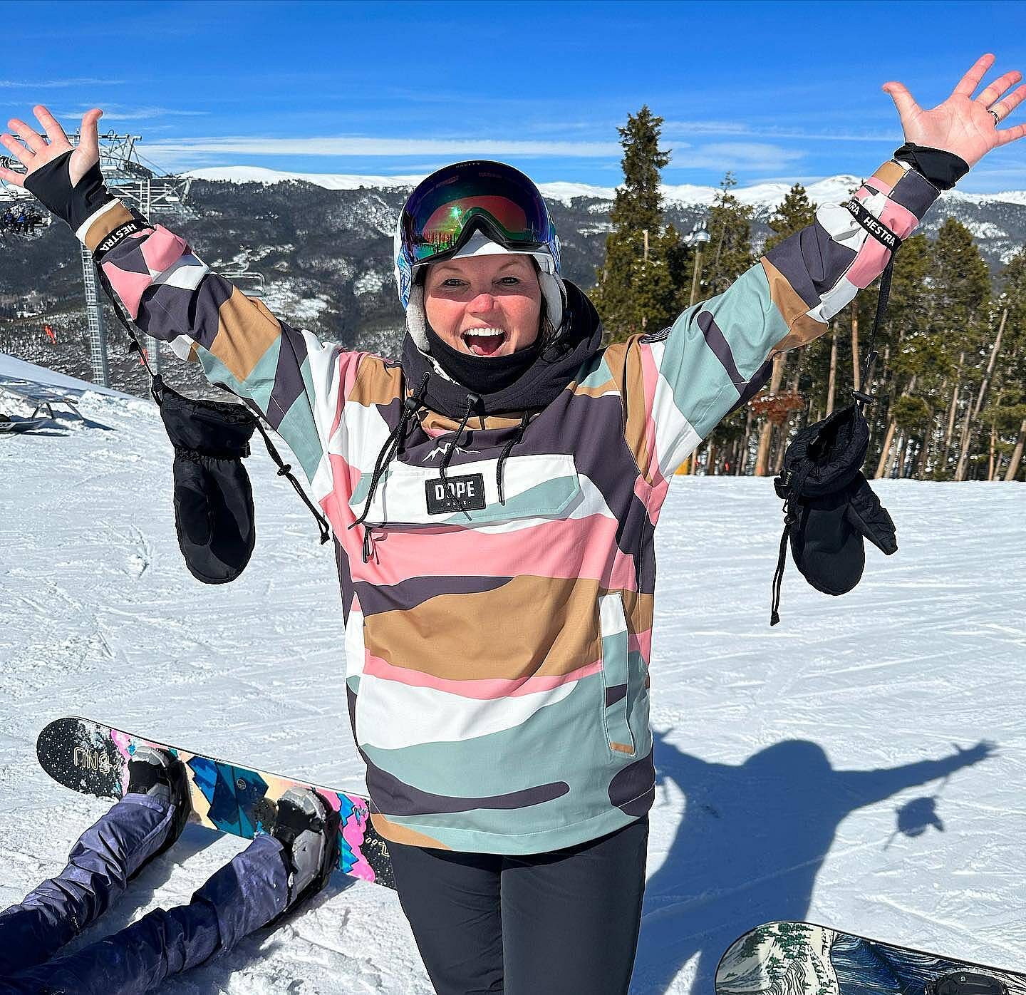 Snowboard Jacket Women Shards Gold Muted Pink